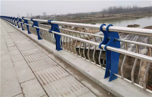 不銹鋼復(fù)合管廠施工本地廠家