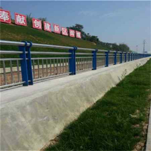護欄-生產基地-可全國發(fā)貨本地貨源