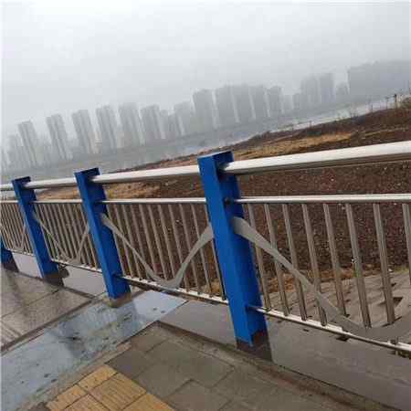 201不銹鋼碳素鋼復(fù)合管期待您的咨詢選擇大廠家省事省心