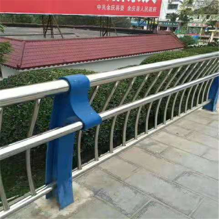 不銹鋼道路護(hù)欄價(jià)格優(yōu)惠廠家規(guī)格全