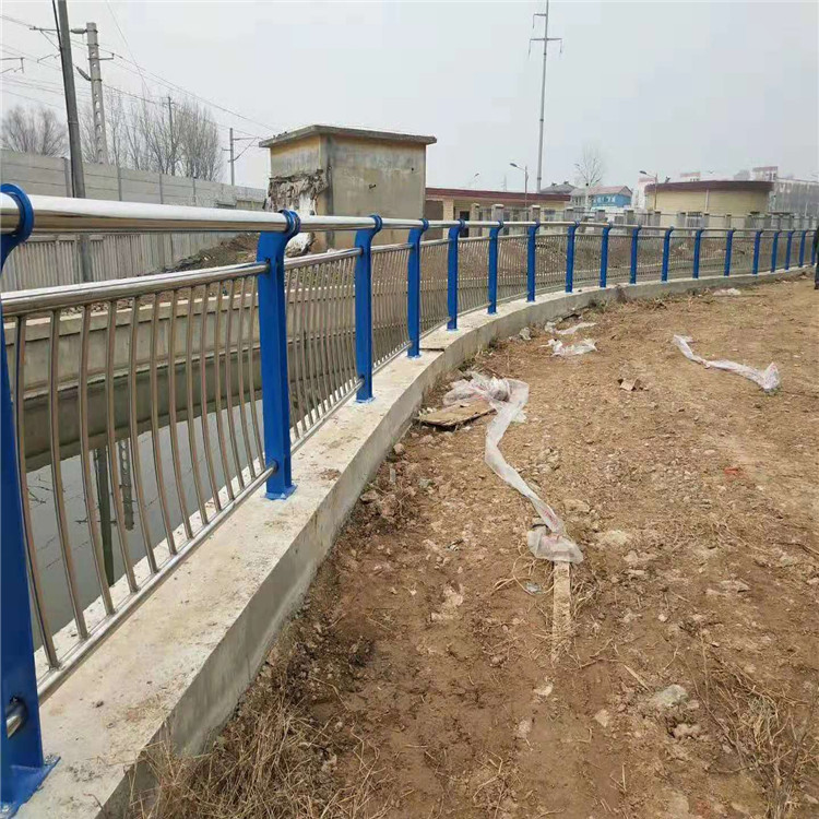 不銹鋼欄桿規(guī)格齊全工廠采購(gòu)
