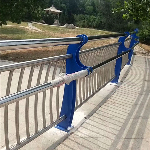 防撞護(hù)欄一米價格當(dāng)?shù)刎浽? ></div>
											<div   id=