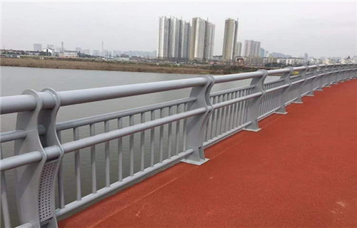 橋梁景觀不銹鋼欄桿詳情咨詢廠家直銷貨源充足