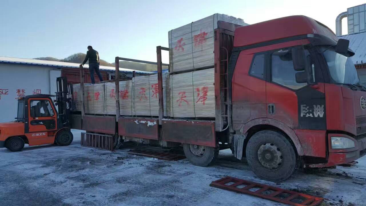 單龍骨乒乓球場(chǎng)體育木地板質(zhì)量跟蹤18232755128同城貨源