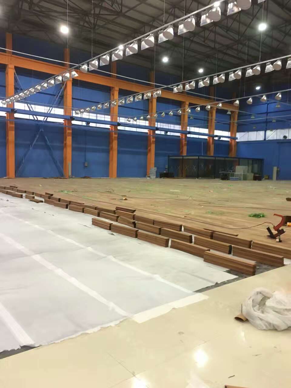 單龍骨木地板用戶滿意本地生產(chǎn)商