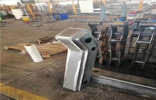 道路隔離護欄施工成本低【本地】品牌