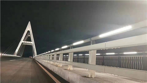 鍍鋅噴塑鋼板立柱每米價格廠家直銷售后完善