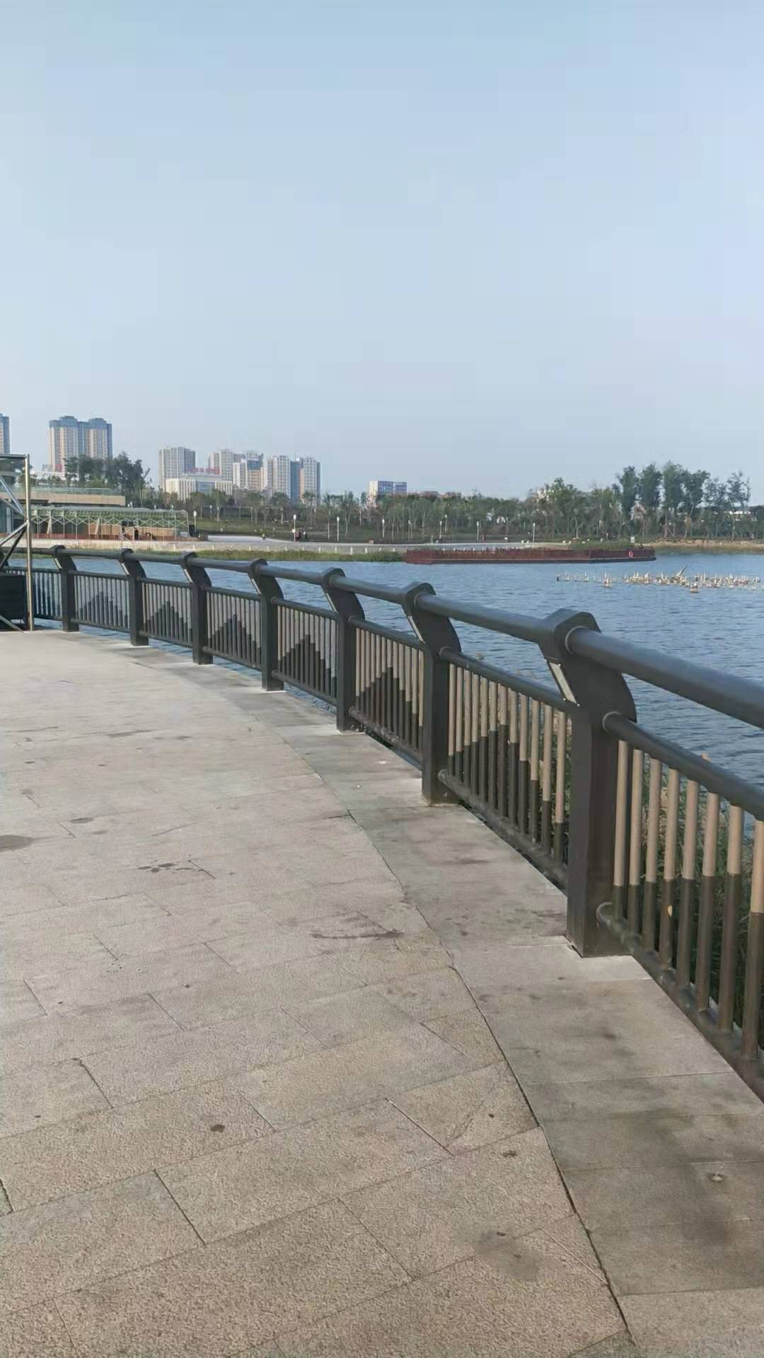 89*3不銹鋼復(fù)合管一米報價優(yōu)選廠家