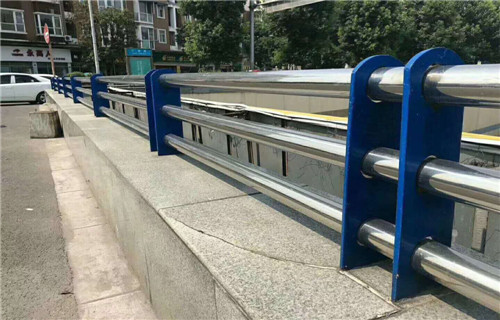 道路景觀護(hù)欄質(zhì)量好種類豐富