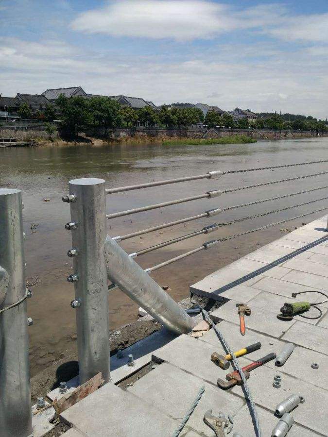 铁岭哪里有道路隔离护栏