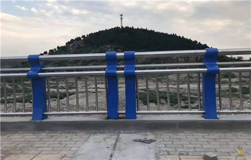橋梁防撞支架零售價格精心